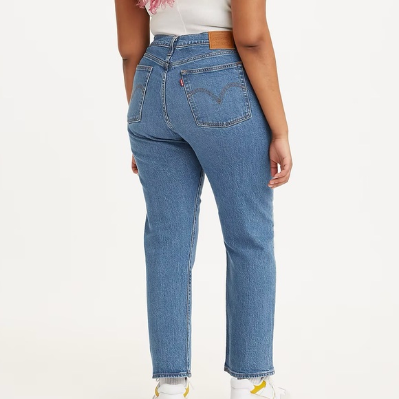 Levi’s Wedgie Fit Jeans Medium Wash 27 waist x 28 length - Picture 1 of 5